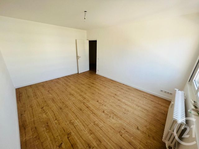 Appartement F5 à louer - 5 pièces - 90.62 m2 - MOULINS LES METZ - 57 - LORRAINE - Century 21 Immo Val