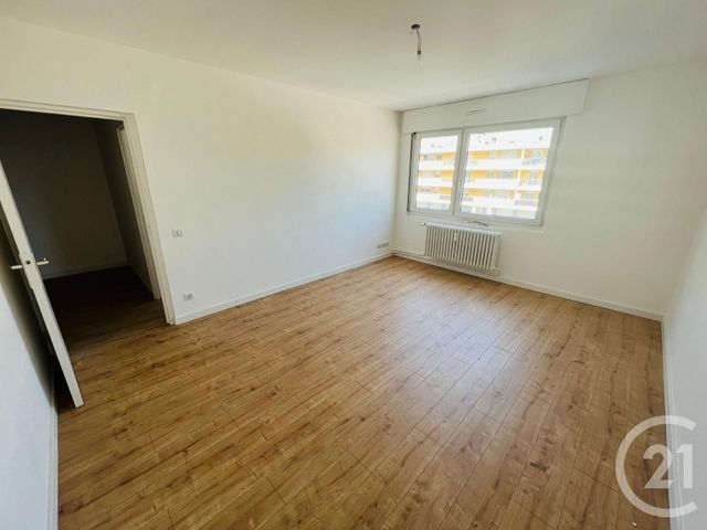 Appartement F5 à louer - 5 pièces - 90.62 m2 - MOULINS LES METZ - 57 - LORRAINE - Century 21 Immo Val