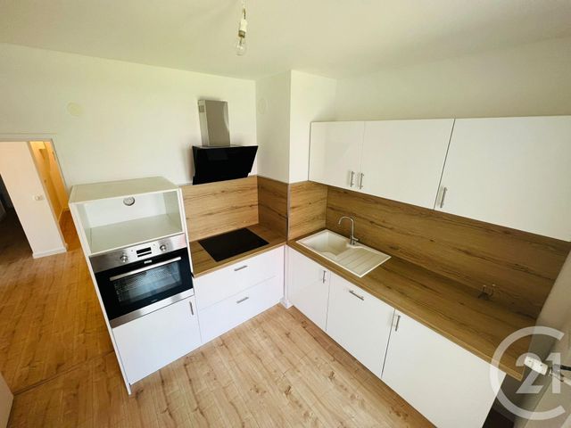 Appartement F5 à louer - 5 pièces - 90.62 m2 - MOULINS LES METZ - 57 - LORRAINE - Century 21 Immo Val