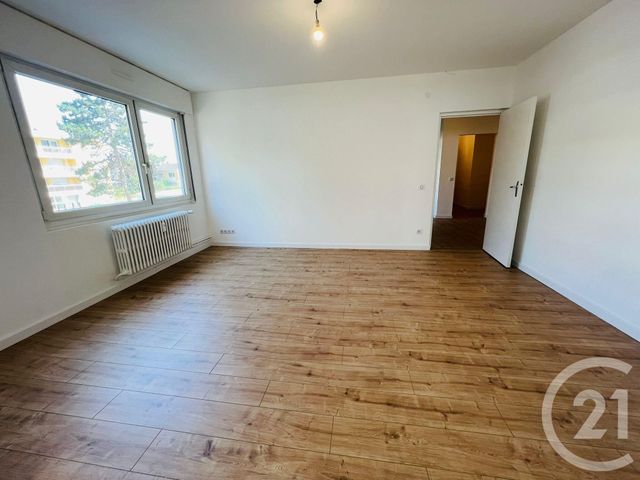 Appartement F5 à louer - 5 pièces - 90.62 m2 - MOULINS LES METZ - 57 - LORRAINE - Century 21 Immo Val