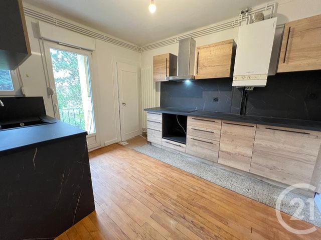 Appartement 3 pieces avec 2 chambres à louer - 3 pièces - 61.65 m2 - SCY CHAZELLES - 57 - LORRAINE - Century 21 Immo Val