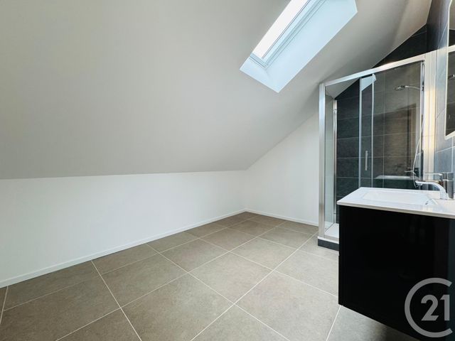Appartement F5 à louer - 5 pièces - 80.71 m2 - MONTIGNY LES METZ - 57 - LORRAINE - Century 21 Immo Val