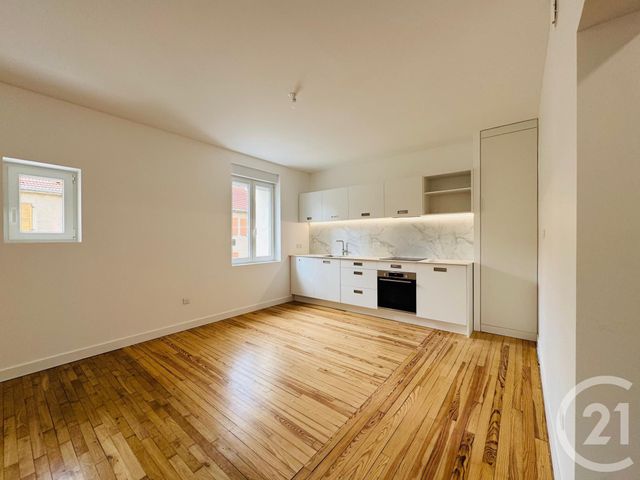 Appartement F5 à louer - 5 pièces - 80.71 m2 - MONTIGNY LES METZ - 57 - LORRAINE - Century 21 Immo Val