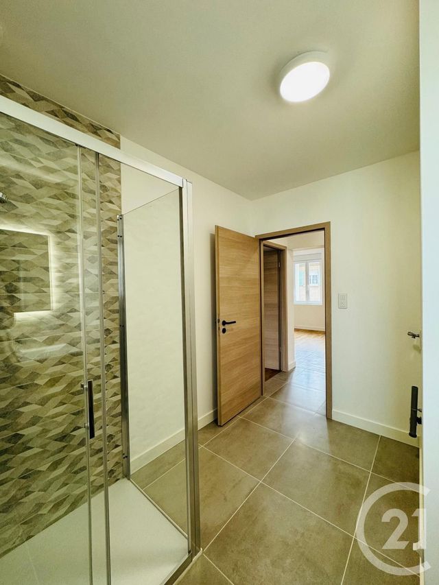 Appartement F5 à louer - 5 pièces - 80.71 m2 - MONTIGNY LES METZ - 57 - LORRAINE - Century 21 Immo Val