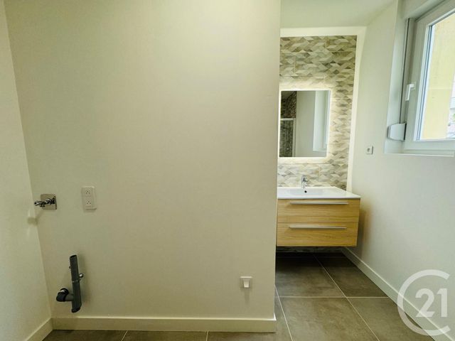 Appartement F5 à louer - 5 pièces - 80.71 m2 - MONTIGNY LES METZ - 57 - LORRAINE - Century 21 Immo Val