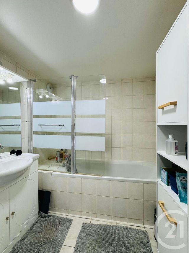 Appartement F3 à louer - 3 pièces - 53.53 m2 - LONGEVILLE LES METZ - 57 - LORRAINE - Century 21 Immo Val