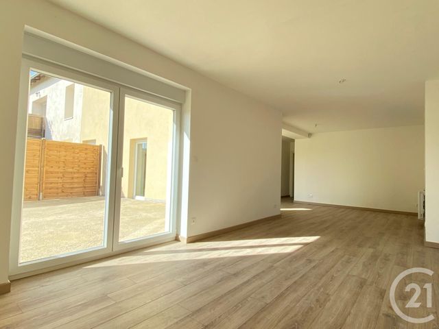 Appartement F5 à louer - 5 pièces - 127.55 m2 - CUVRY - 57 - LORRAINE - Century 21 Immo Val