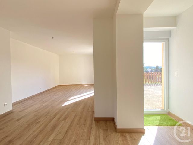Appartement F5 à louer - 5 pièces - 127.55 m2 - CUVRY - 57 - LORRAINE - Century 21 Immo Val