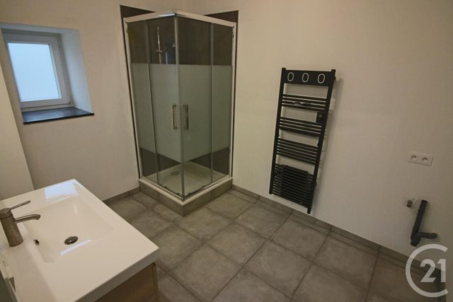 Appartement F5 à louer - 5 pièces - 127.55 m2 - CUVRY - 57 - LORRAINE - Century 21 Immo Val