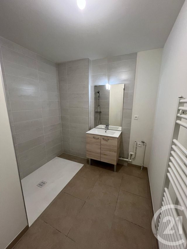 Appartement 3 pieces avec 2 chambres à louer - 3 pièces - 63.65 m2 - METZ - 57 - LORRAINE - Century 21 Immo Val