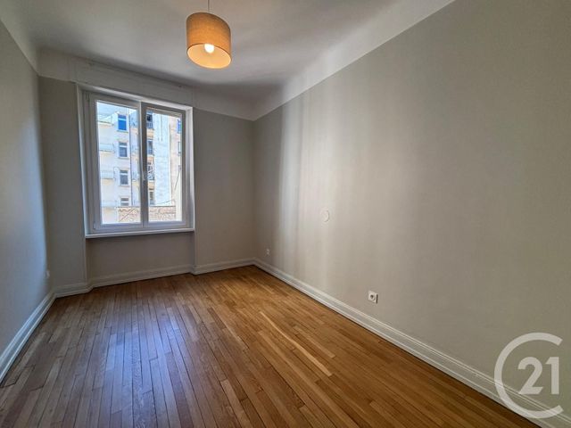 Appartement F5 à louer - 5 pièces - 117.2 m2 - METZ - 57 - LORRAINE - Century 21 Immo Val