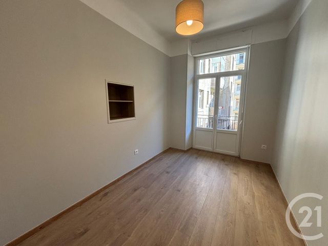 Appartement F5 à louer - 5 pièces - 117.2 m2 - METZ - 57 - LORRAINE - Century 21 Immo Val