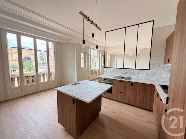 Appartement F5 à louer - 5 pièces - 117.2 m2 - METZ - 57 - LORRAINE - Century 21 Immo Val