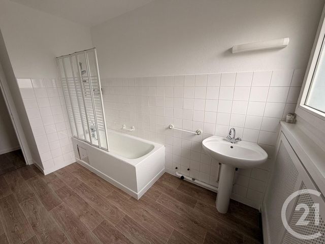 Appartement 4 pieces à louer - 4 pièces - 85.97 m2 - METZ - 57 - LORRAINE - Century 21 Immo Val