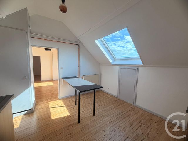 Appartement 2 pieces à louer - 2 pièces - 44.33 m2 - MONTIGNY LES METZ - 57 - LORRAINE - Century 21 Immo Val