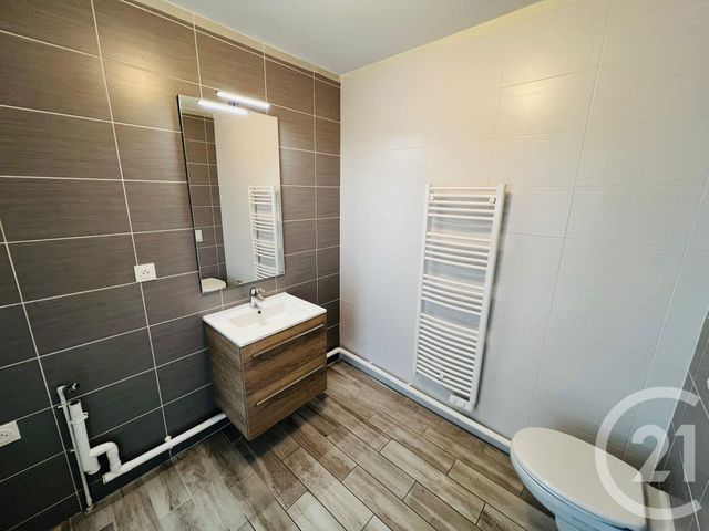 Appartement F2 à louer - 2 pièces - 41.98 m2 - MOULINS LES METZ - 57 - LORRAINE - Century 21 Immo Val