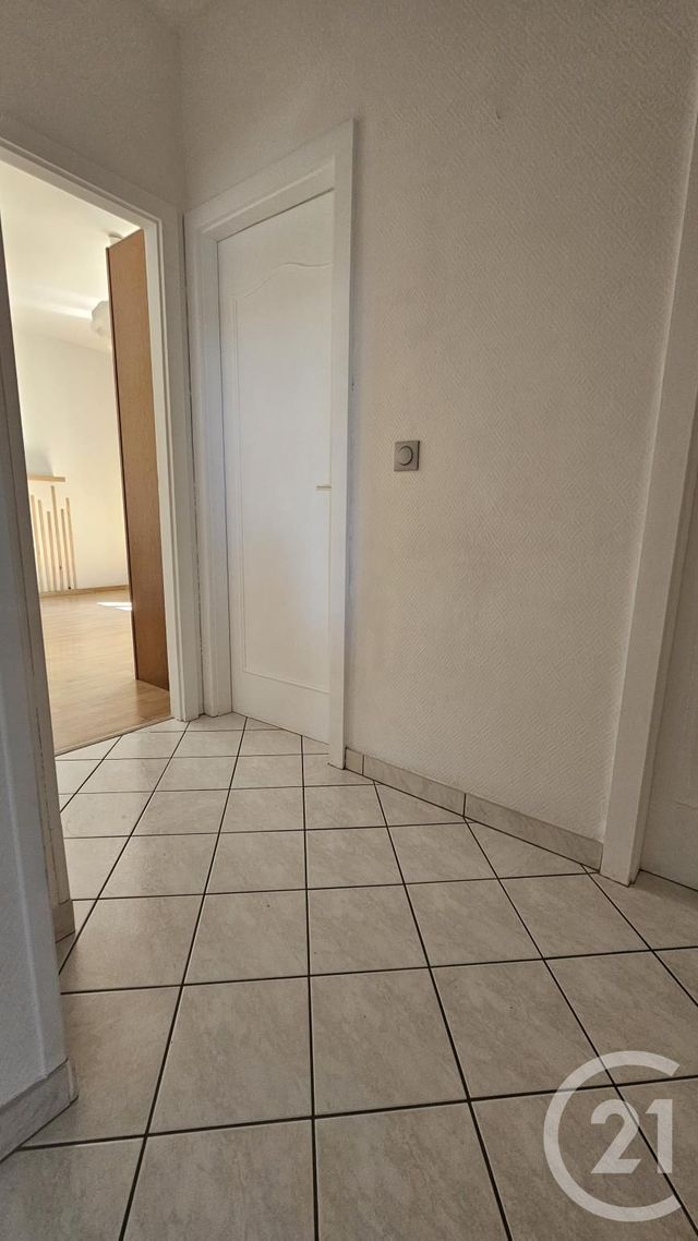 Appartement 2 pieces à louer - 3 pièces - 74.16 m2 - MONTIGNY LES METZ - 57 - LORRAINE - Century 21 Immo Val