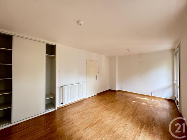 Appartement F3 à louer - 3 pièces - 84.29 m2 - MONTIGNY LES METZ - 57 - LORRAINE - Century 21 Immo Val