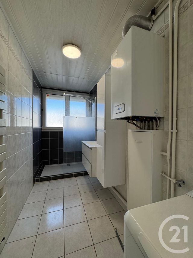 Appartement F3 à louer - 3 pièces - 84.29 m2 - MONTIGNY LES METZ - 57 - LORRAINE - Century 21 Immo Val