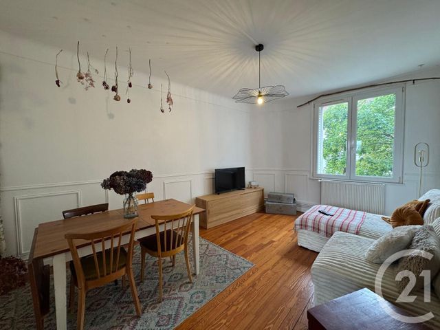 Appartement F3 à louer - 3 pièces - 66.08 m2 - METZ - 57 - LORRAINE - Century 21 Immo Val