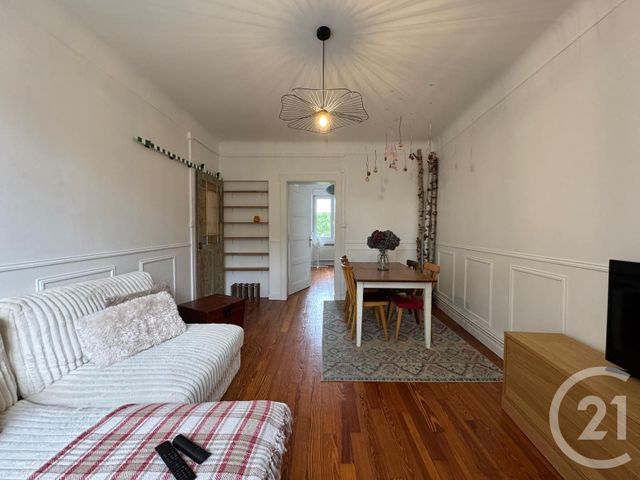 Appartement F3 à louer - 3 pièces - 66.08 m2 - METZ - 57 - LORRAINE - Century 21 Immo Val