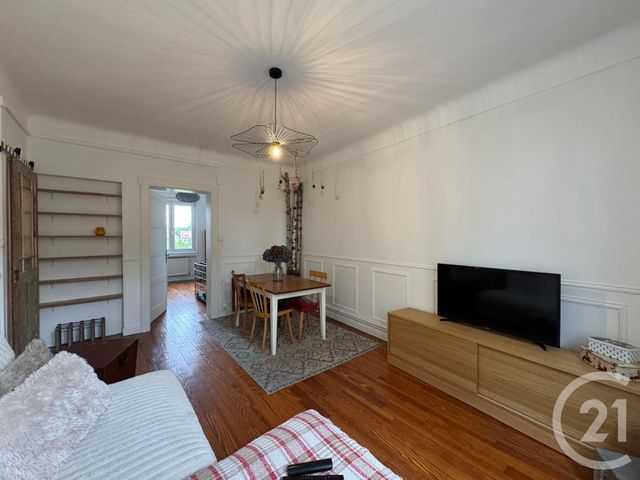Appartement F3 à louer - 3 pièces - 66.08 m2 - METZ - 57 - LORRAINE - Century 21 Immo Val
