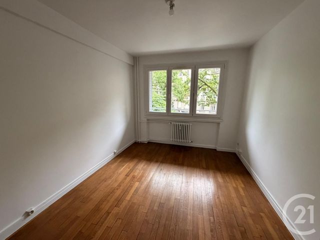 Appartement F3 à louer - 3 pièces - 74.36 m2 - METZ - 57 - LORRAINE - Century 21 Immo Val