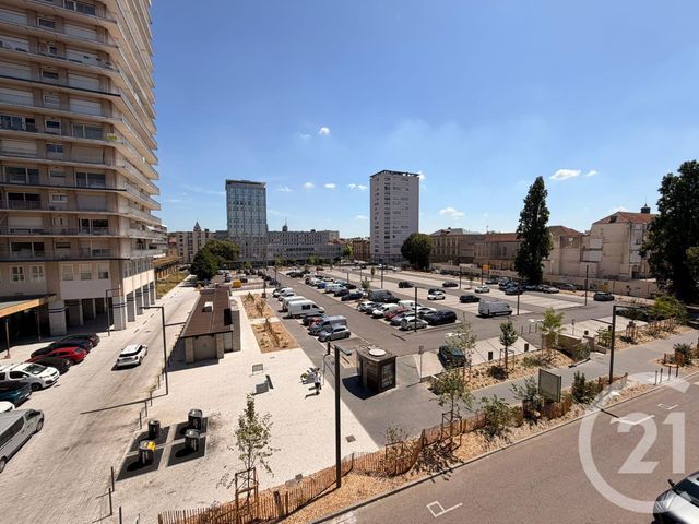 Appartement F2 à louer - 2 pièces - 44.16 m2 - METZ - 57 - LORRAINE - Century 21 Immo Val