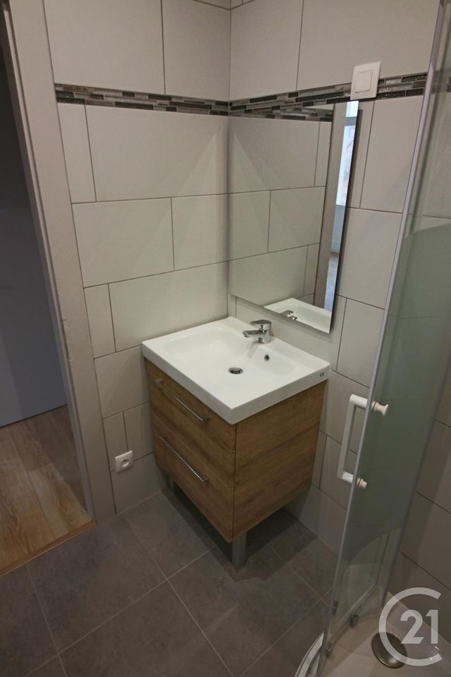 Appartement F2 à louer - 2 pièces - 37.32 m2 - METZ - 57 - LORRAINE - Century 21 Immo Val