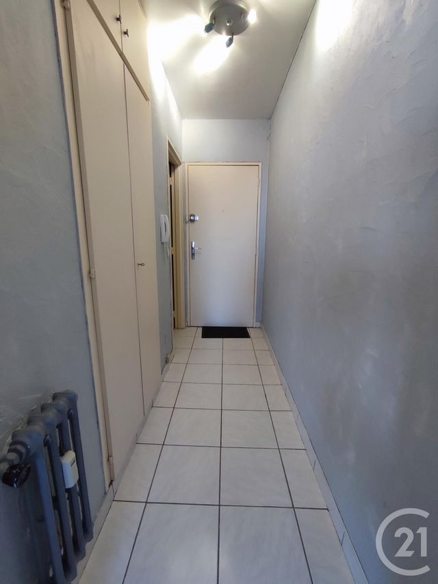 Appartement Studio à louer - 1 pièce - 24.29 m2 - METZ - 57 - LORRAINE - Century 21 Immo Val