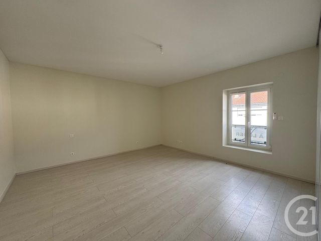 maison à louer - 6 pièces - 235.0 m2 - AY SUR MOSELLE - 57 - LORRAINE - Century 21 Immo Val