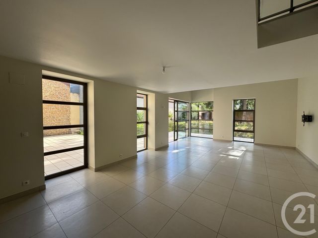 maison à louer - 6 pièces - 235.0 m2 - AY SUR MOSELLE - 57 - LORRAINE - Century 21 Immo Val