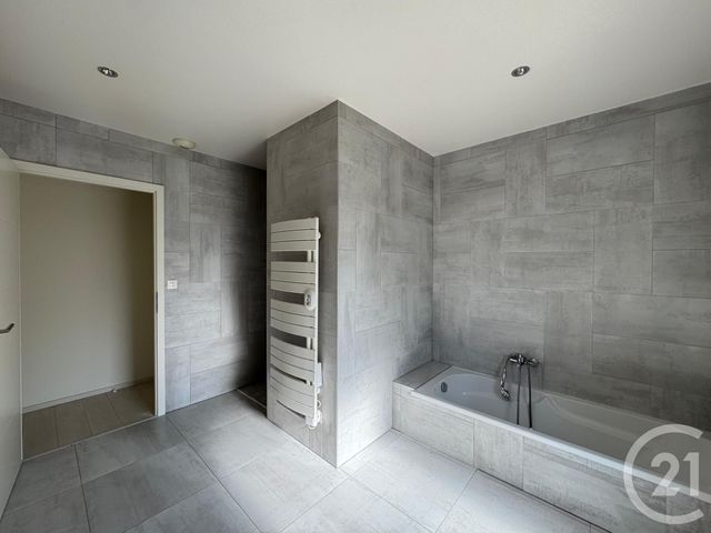 maison à louer - 6 pièces - 235.0 m2 - AY SUR MOSELLE - 57 - LORRAINE - Century 21 Immo Val