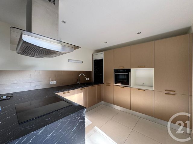 maison à louer - 6 pièces - 235.0 m2 - AY SUR MOSELLE - 57 - LORRAINE - Century 21 Immo Val