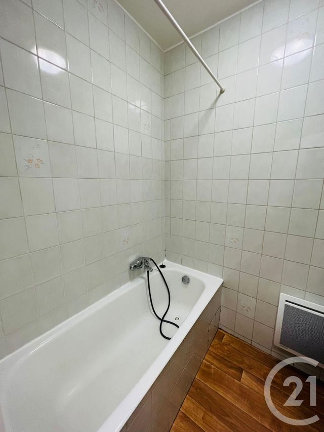 Appartement F3 à louer - 3 pièces - 57.74 m2 - METZ - 57 - LORRAINE - Century 21 Immo Val