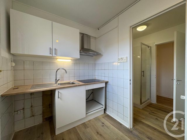 Appartement F3 à louer - 3 pièces - 61.35 m2 - METZ - 57 - LORRAINE - Century 21 Immo Val