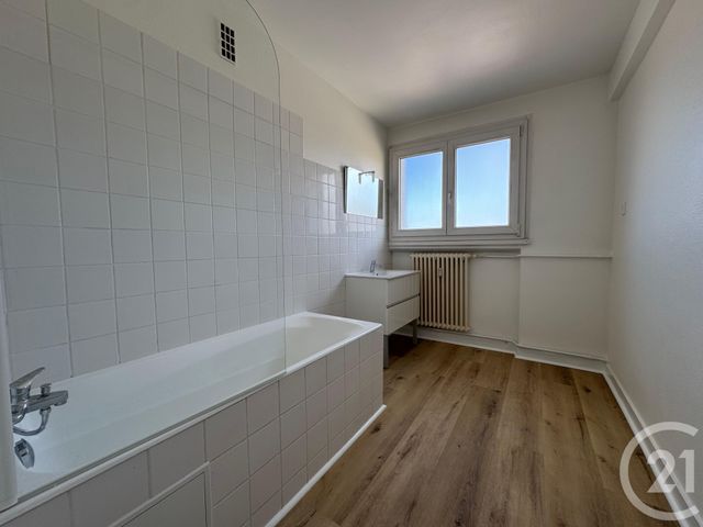 Appartement 4 pieces à louer - 4 pièces - 86.69 m2 - METZ - 57 - LORRAINE - Century 21 Immo Val