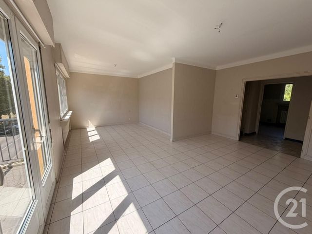 Appartement F2 à louer - 2 pièces - 62.07 m2 - METZ - 57 - LORRAINE - Century 21 Immo Val
