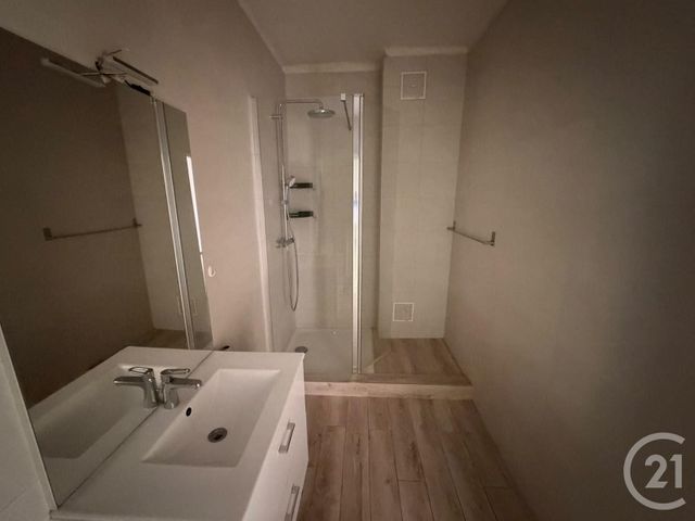 Appartement F2 à louer - 2 pièces - 62.07 m2 - METZ - 57 - LORRAINE - Century 21 Immo Val
