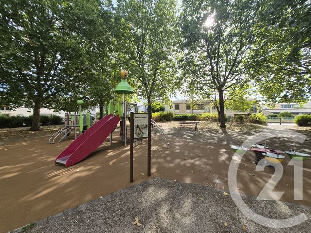 Appartement F5 à vendre - 5 pièces - 87.31 m2 - METZ - 57 - LORRAINE - Century 21 Immo Val
