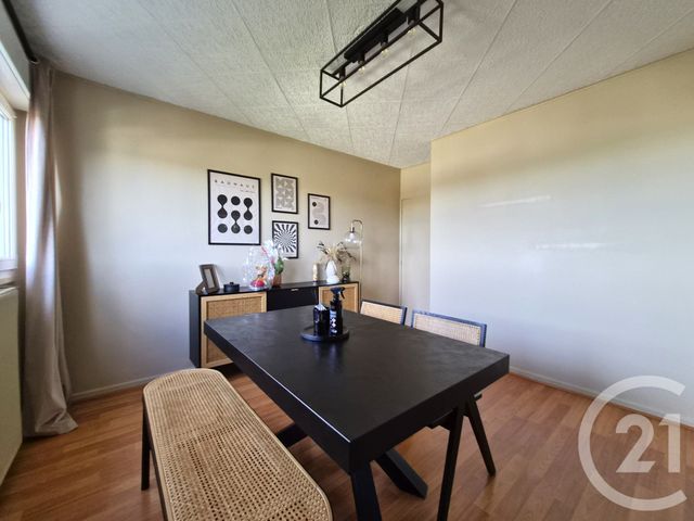 Appartement F5 à vendre - 5 pièces - 87.31 m2 - METZ - 57 - LORRAINE - Century 21 Immo Val