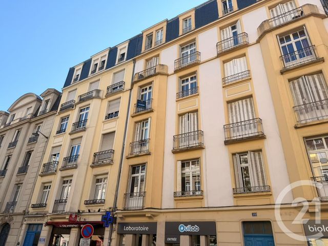 Appartement F3 à louer - 3 pièces - 64.77 m2 - METZ - 57 - LORRAINE - Century 21 Immo Val