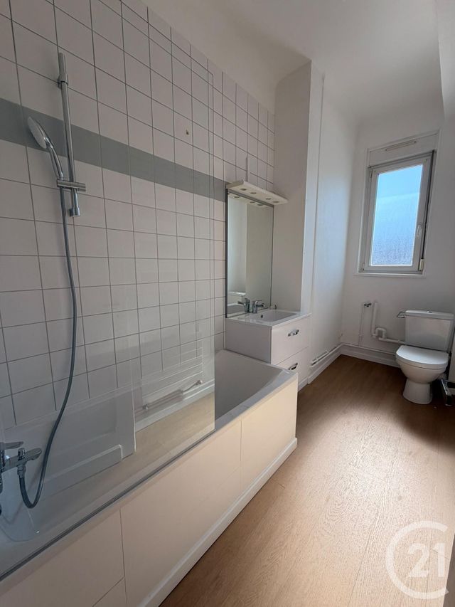 Appartement F3 à louer - 3 pièces - 64.77 m2 - METZ - 57 - LORRAINE - Century 21 Immo Val