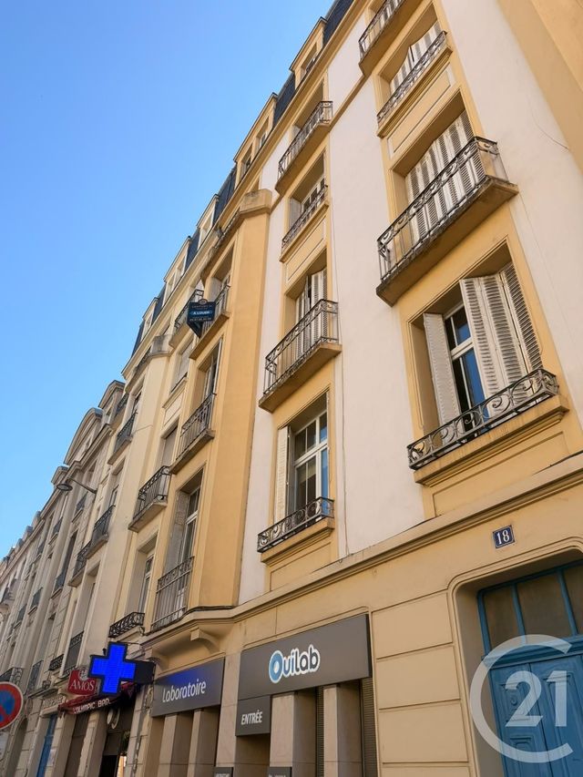 Appartement F3 à louer - 3 pièces - 64.77 m2 - METZ - 57 - LORRAINE - Century 21 Immo Val
