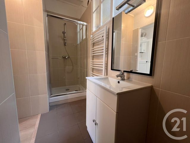 Appartement F3 à louer - 3 pièces - 74.32 m2 - METZ - 57 - LORRAINE - Century 21 Immo Val