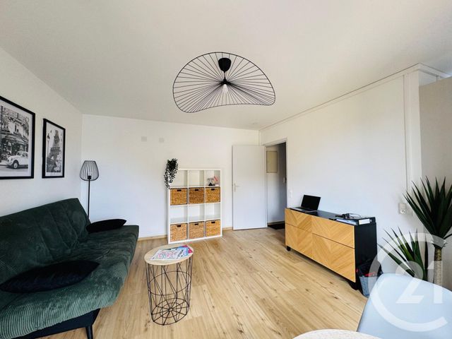 Appartement F1 à louer - 1 pièce - 29.6 m2 - METZ - 57 - LORRAINE - Century 21 Immo Val