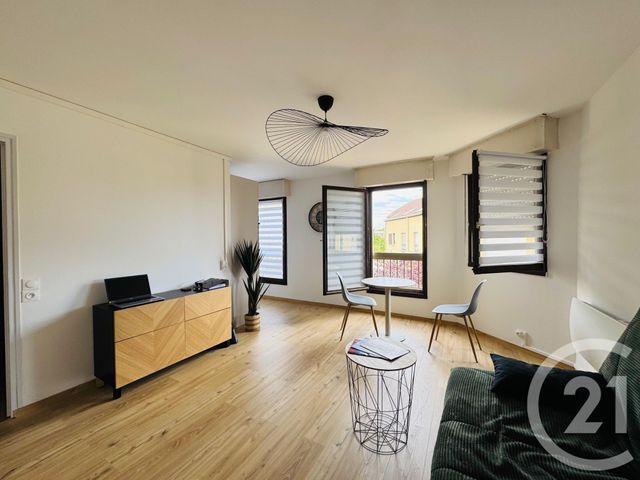 Appartement F1 à louer - 1 pièce - 29.6 m2 - METZ - 57 - LORRAINE - Century 21 Immo Val