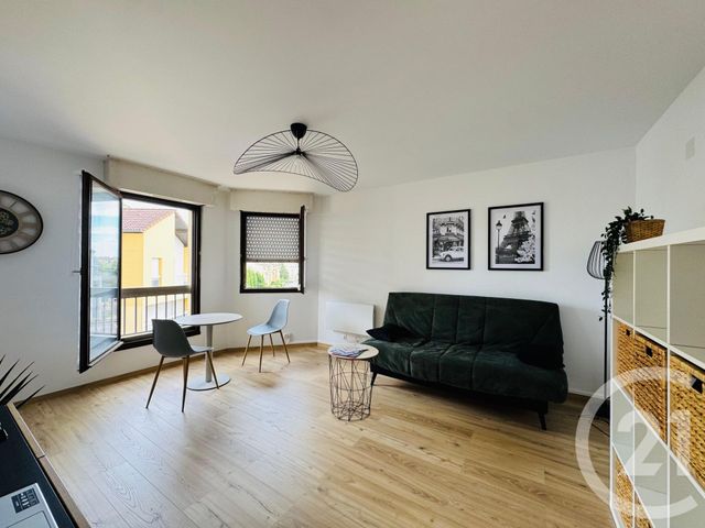 Appartement F1 à louer - 1 pièce - 29.6 m2 - METZ - 57 - LORRAINE - Century 21 Immo Val
