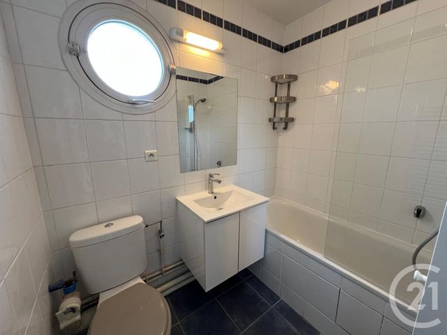 Appartement F2 à louer - 2 pièces - 34.35 m2 - METZ - 57 - LORRAINE - Century 21 Immo Val