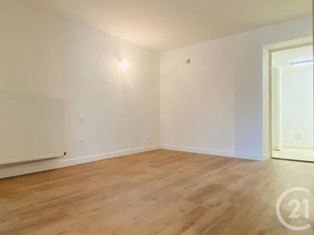 Appartement F2 à louer - 2 pièces - 55.95 m2 - METZ - 57 - LORRAINE - Century 21 Immo Val